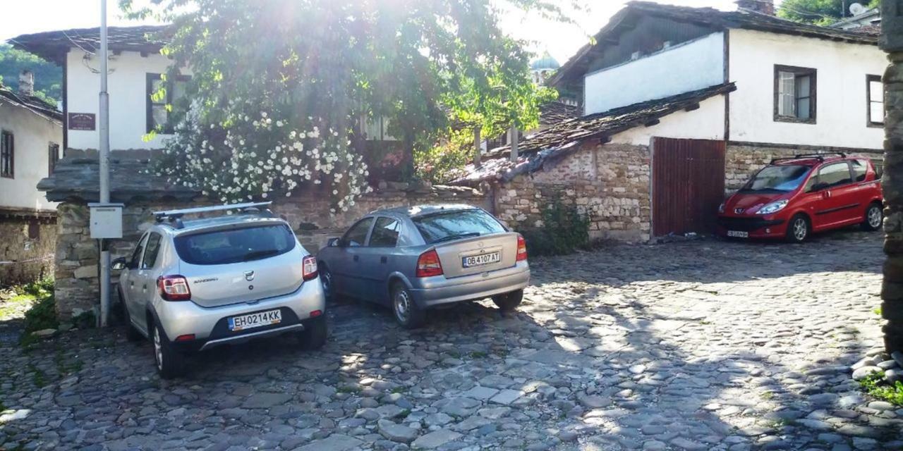 The Tinkov House In Ловеч Екстер'єр фото