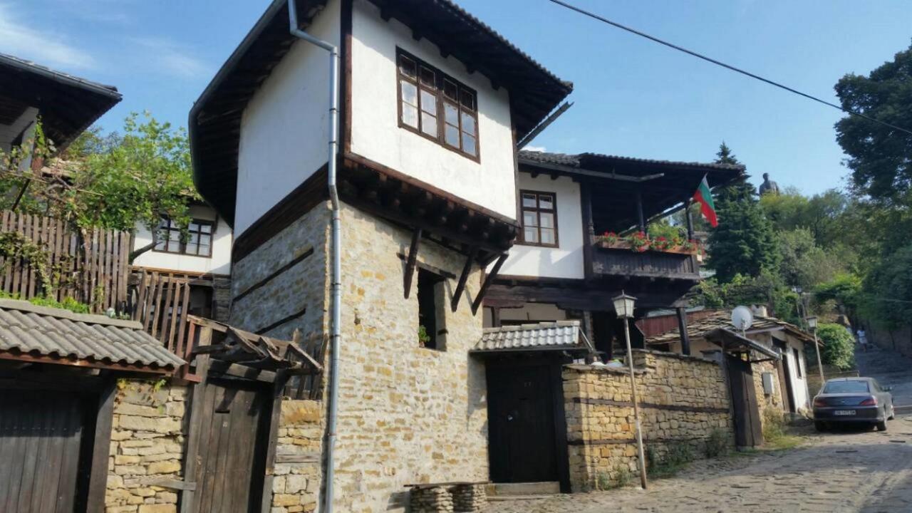 The Tinkov House In Ловеч Екстер'єр фото