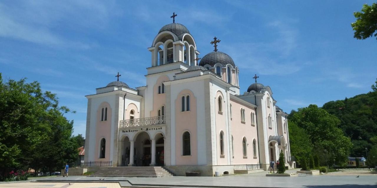 The Tinkov House In Ловеч Екстер'єр фото